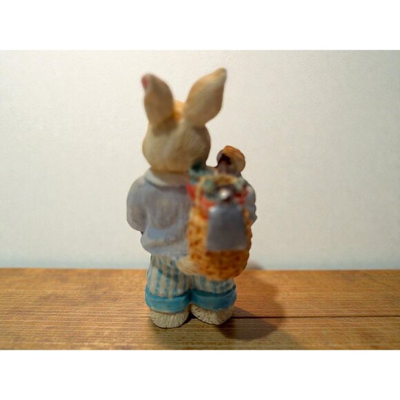 Set Of 3 Vintage resin Bunny Figurines Easter-Themed With Pastel Details Colle - Picture 3 of 7